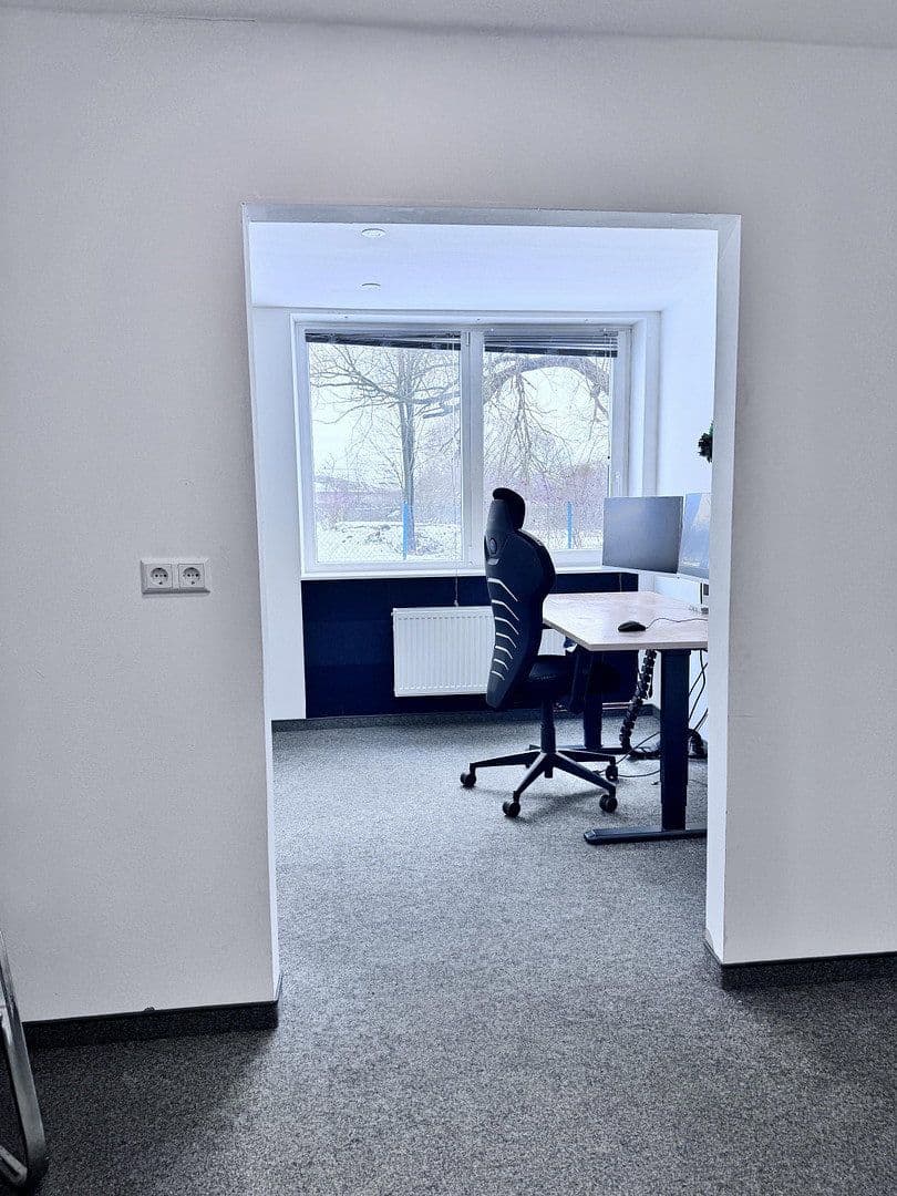 non-residential property to rent, 183 m², Thiendorf, Saxony non-residential property to rent, 183 m², Thiendorf, Saxony