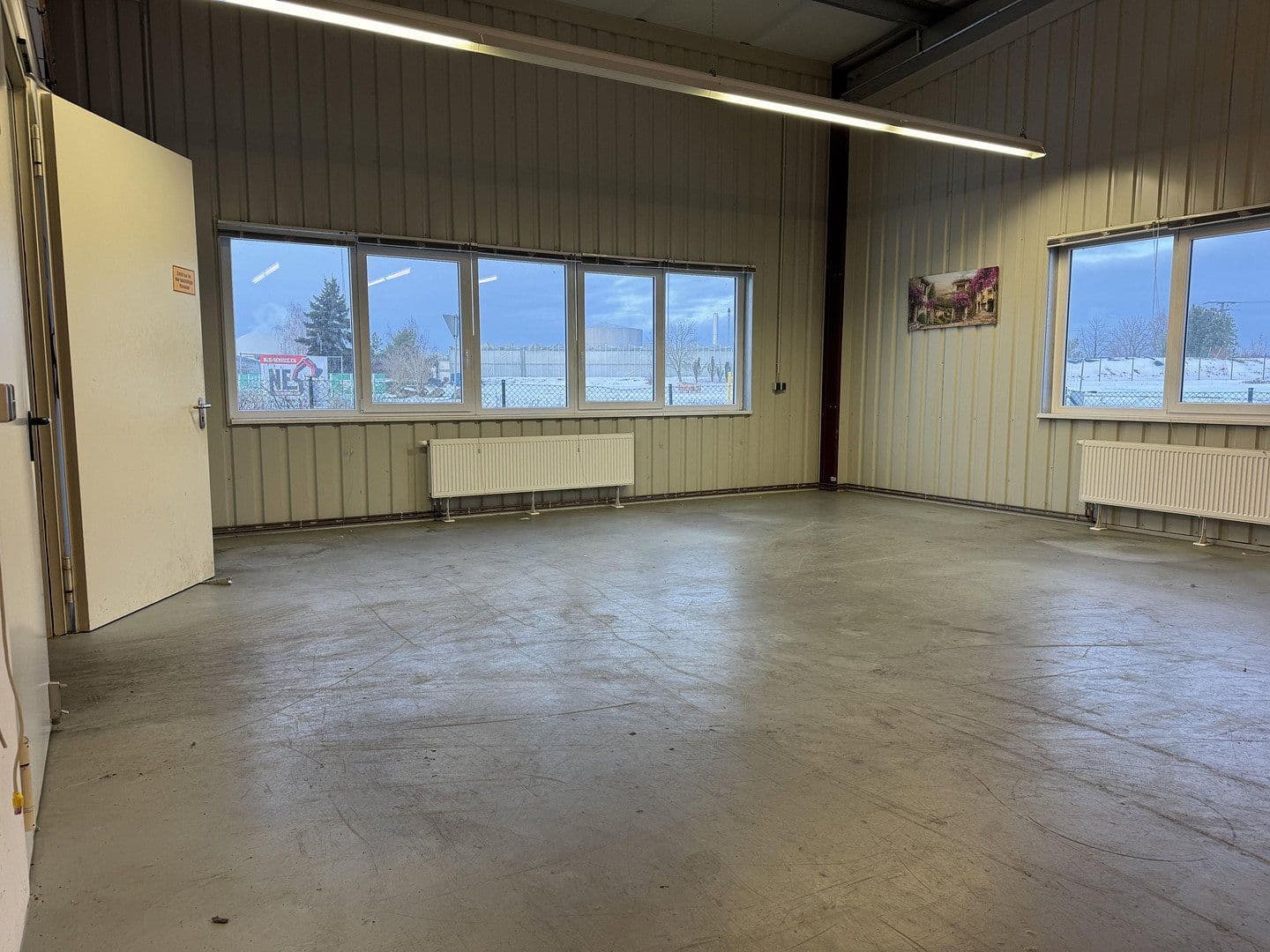 non-residential property to rent, 183 m², Thiendorf, Saxony non-residential property to rent, 183 m², Thiendorf, Saxony
