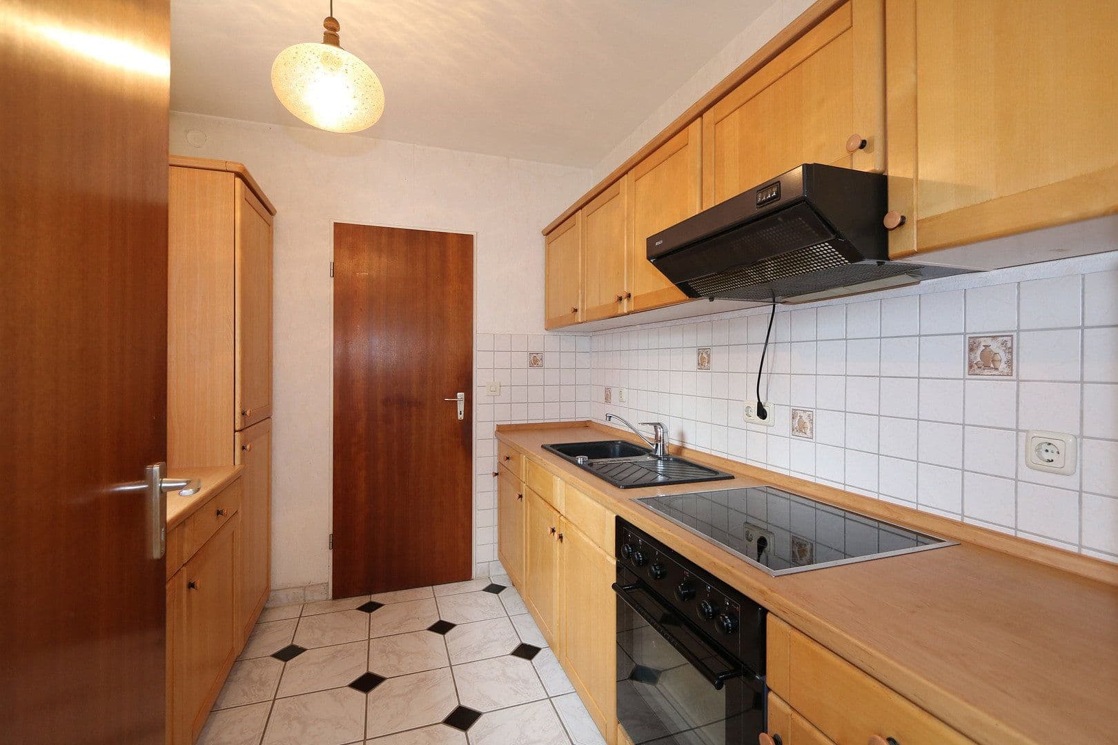 3 bedroom with open-plan kitchen flat for sale, 90 m², Gräfelfinger Str., München, Bavaria 3 bedroom with open-plan kitchen flat for sale, 90 m², Gräfelfinger Str., München, Bavaria