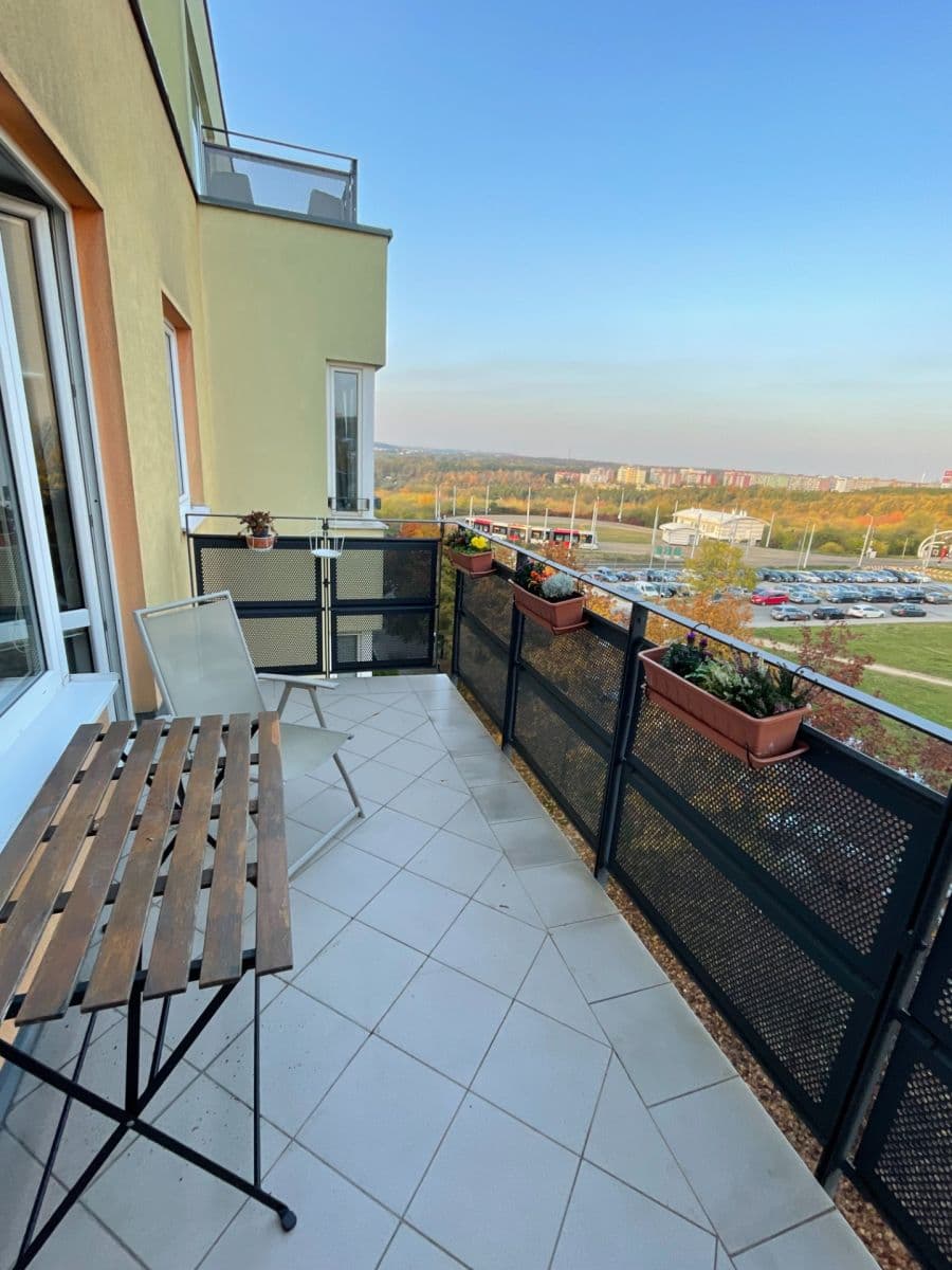 1 bedroom with open-plan kitchen flat to rent, 48 m², Wassermannova, Prague, Prague 1 bedroom with open-plan kitchen flat to rent, 48 m², Wassermannova, Prague, Prague