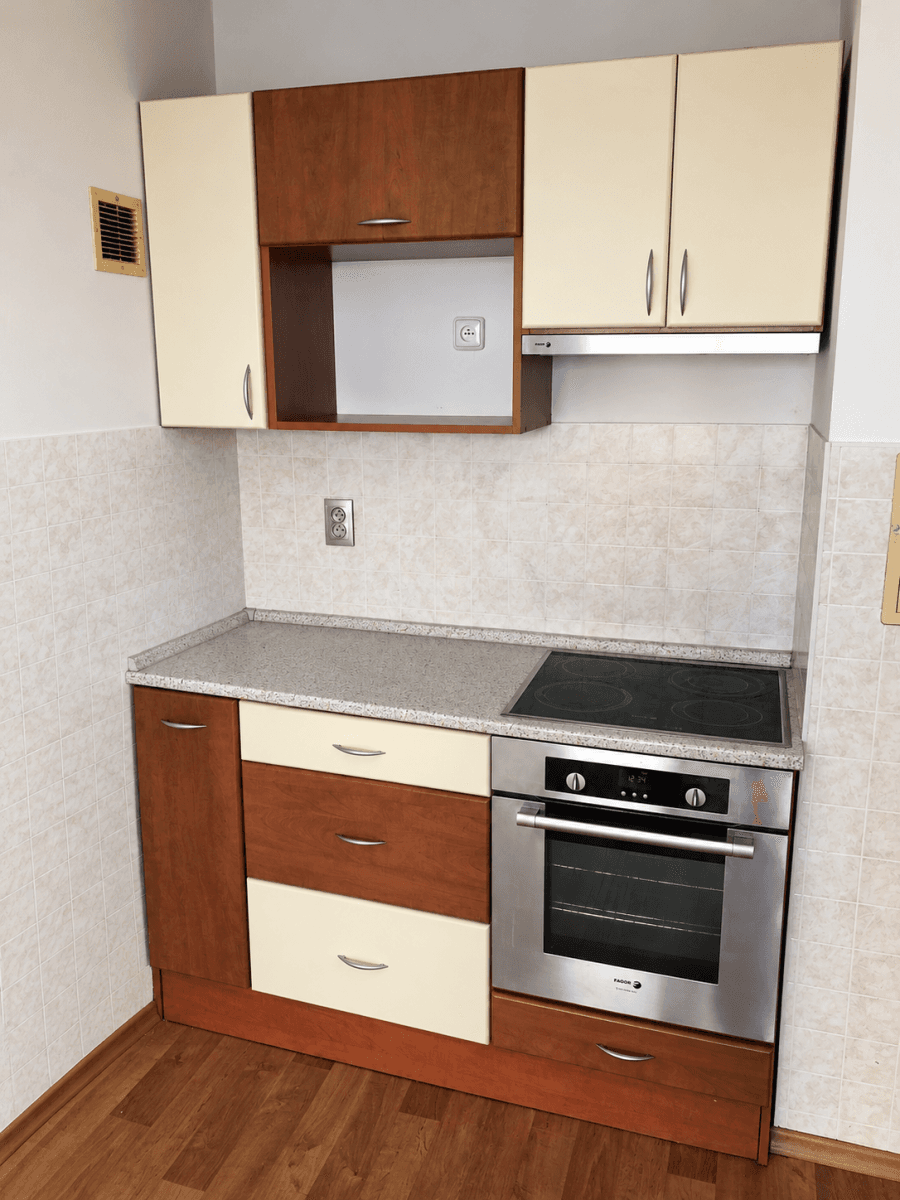 1 bedroom with open-plan kitchen flat for sale, 40 m², Holandská, Kladno, Středočeský Region 1 bedroom with open-plan kitchen flat for sale, 40 m², Holandská, Kladno, Středočeský Region