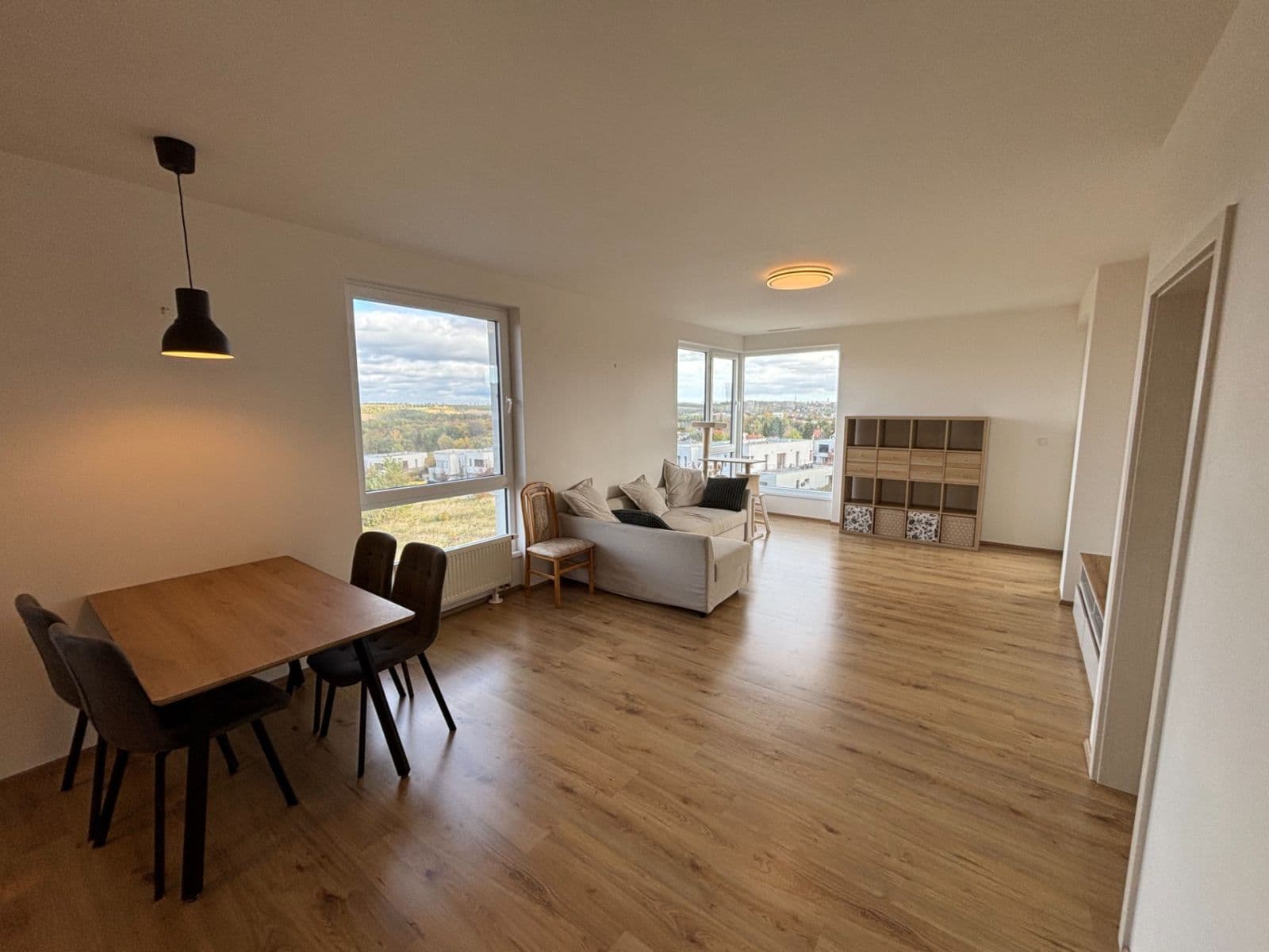 1 bedroom with open-plan kitchen flat to rent, 65 m², Lederova, Roztoky, Středočeský Region 1 bedroom with open-plan kitchen flat to rent, 65 m², Lederova, Roztoky, Středočeský Region