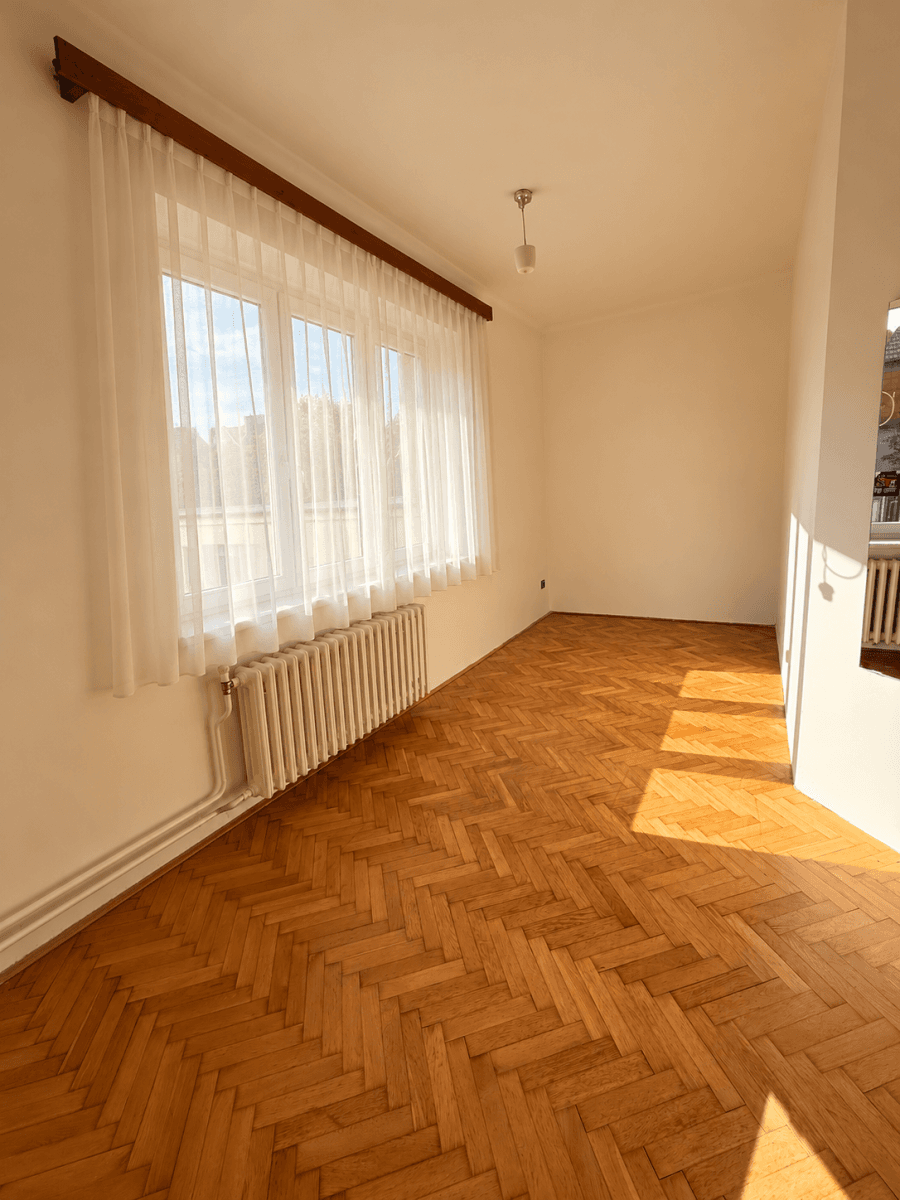 4 bedroom flat to rent, 95 m², Bedřicha Smetany, Český Brod, Středočeský Region 4 bedroom flat to rent, 95 m², Bedřicha Smetany, Český Brod, Středočeský Region
