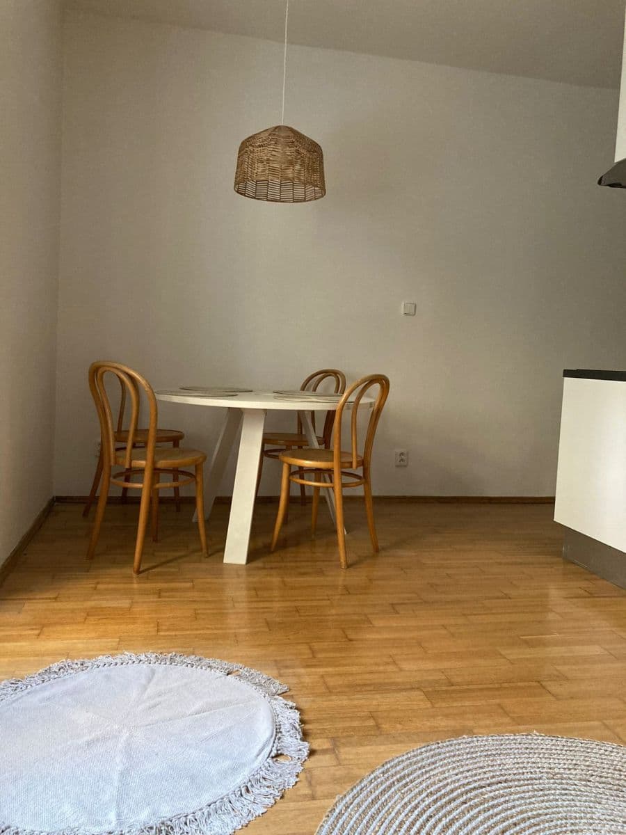 Studio flat to rent, 34 m², Na Hutích, Prague, Prague Studio flat to rent, 34 m², Na Hutích, Prague, Prague