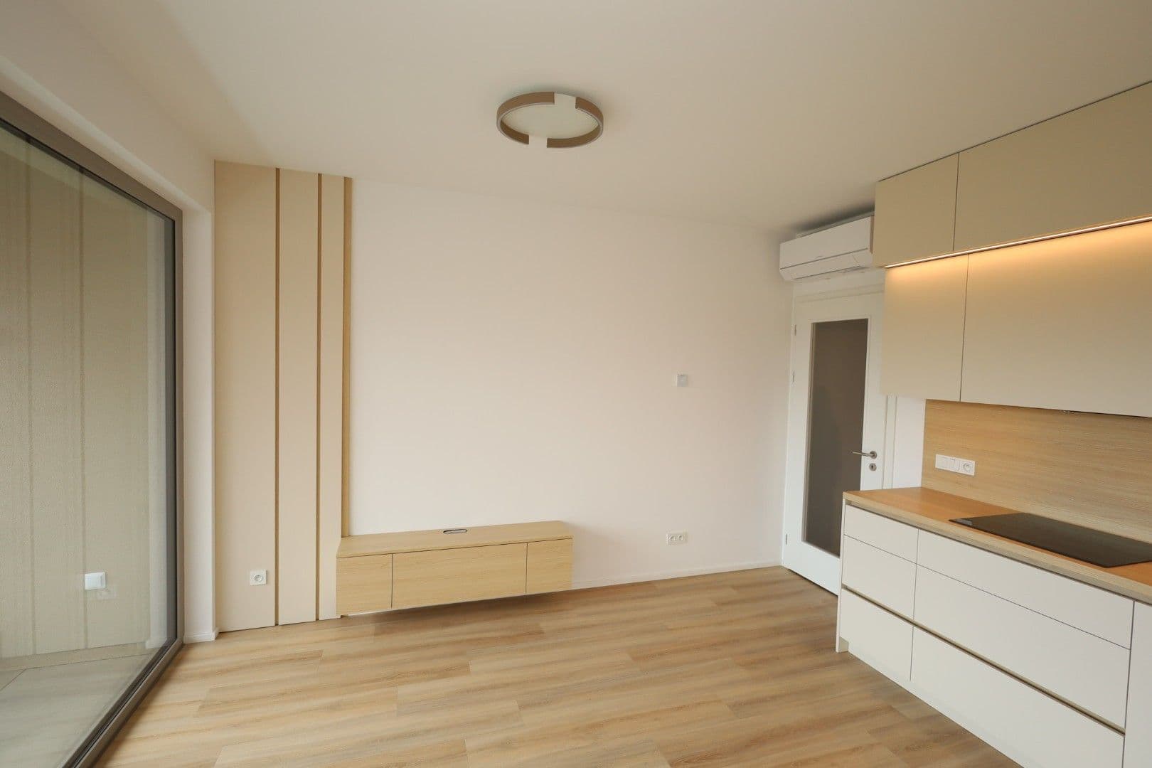1 bedroom with open-plan kitchen flat to rent, 47 m², Práčská, Prague, Prague 1 bedroom with open-plan kitchen flat to rent, 47 m², Práčská, Prague, Prague