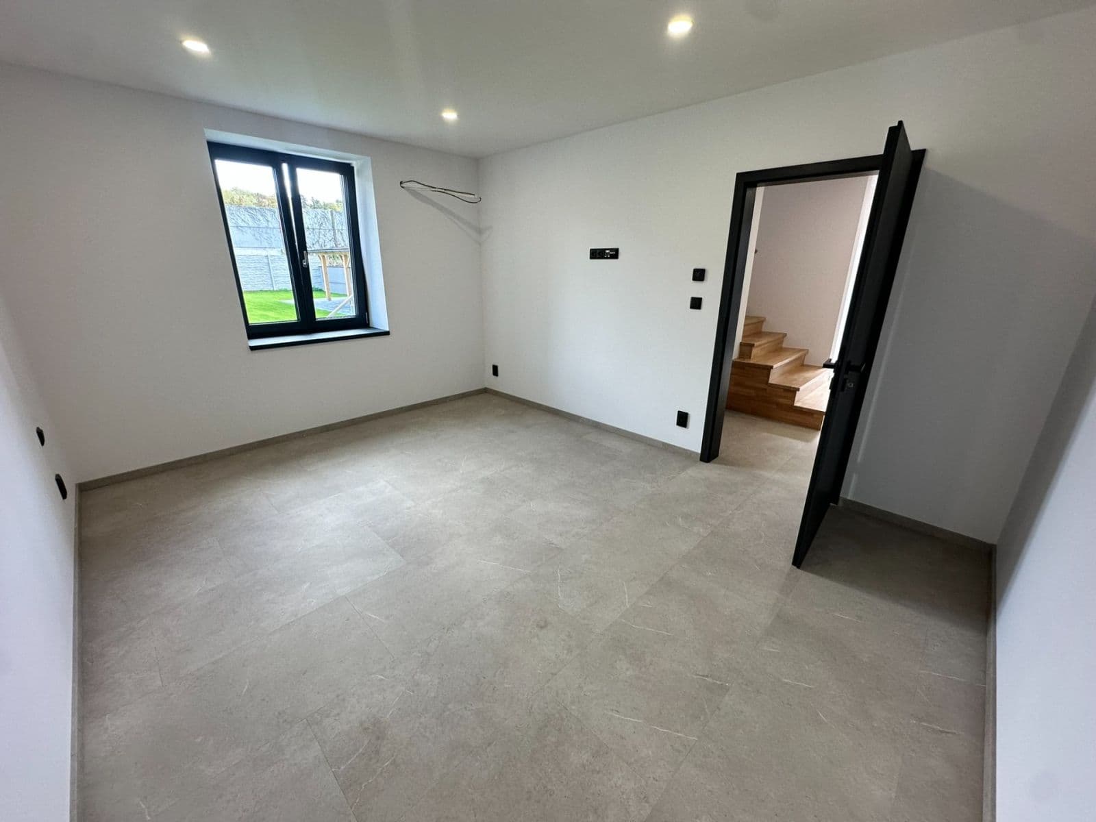 house for sale, 142 m², Na Poříčí, Králův Dvůr, Středočeský Region house for sale, 142 m², Na Poříčí, Králův Dvůr, Středočeský Region