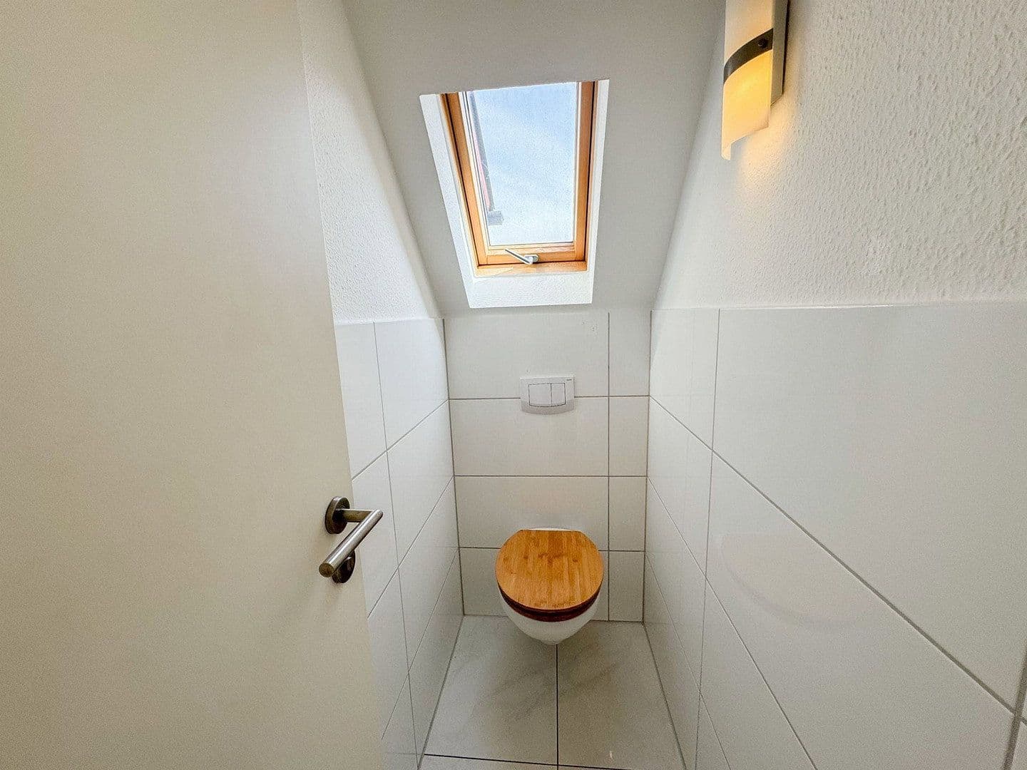 2 bedroom with open-plan kitchen flat for sale, 94 m², Stuttgart, Baden-Württemberg 2 bedroom with open-plan kitchen flat for sale, 94 m², Stuttgart, Baden-Württemberg