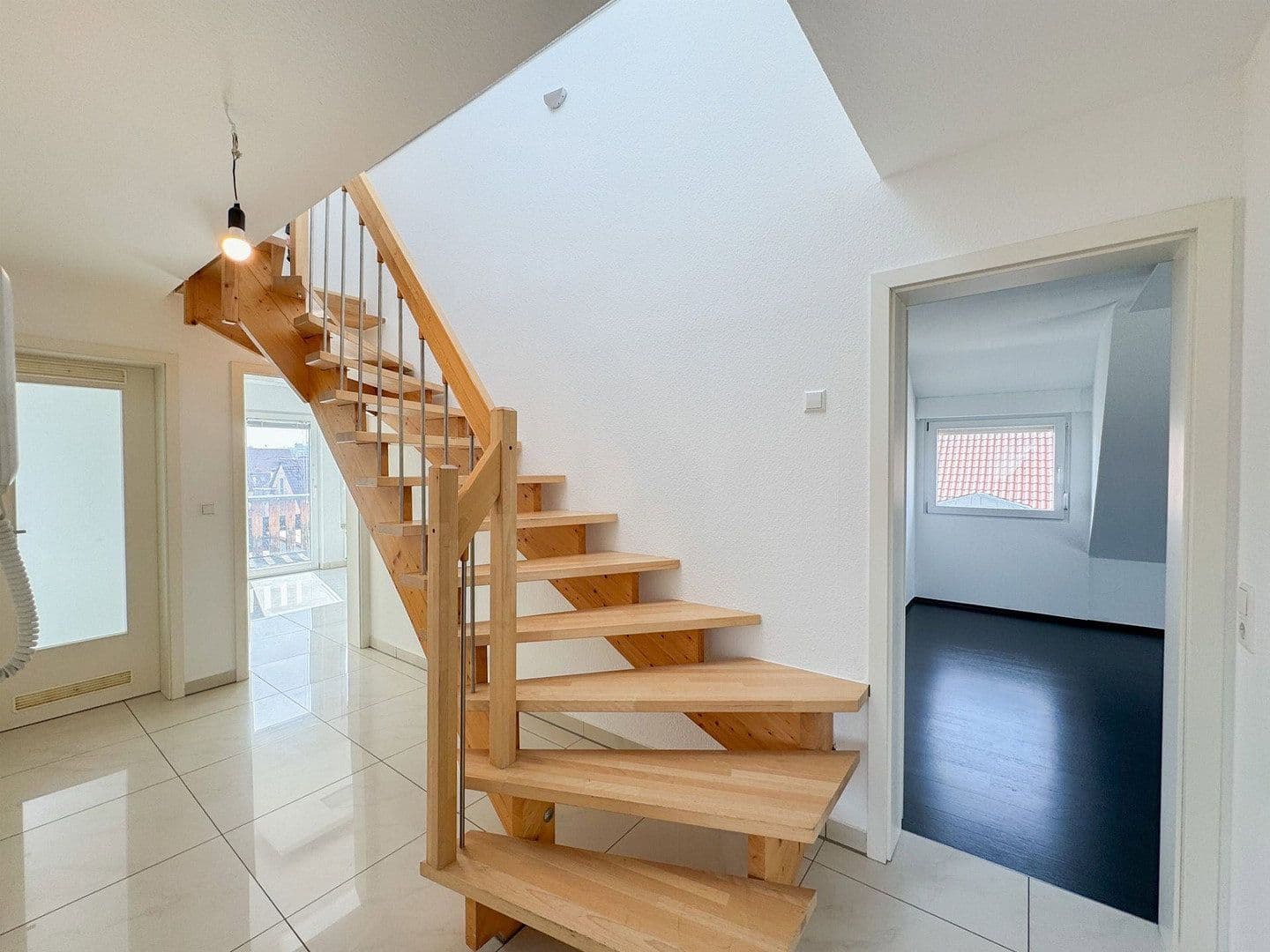 2 bedroom with open-plan kitchen flat for sale, 94 m², Stuttgart, Baden-Württemberg 2 bedroom with open-plan kitchen flat for sale, 94 m², Stuttgart, Baden-Württemberg