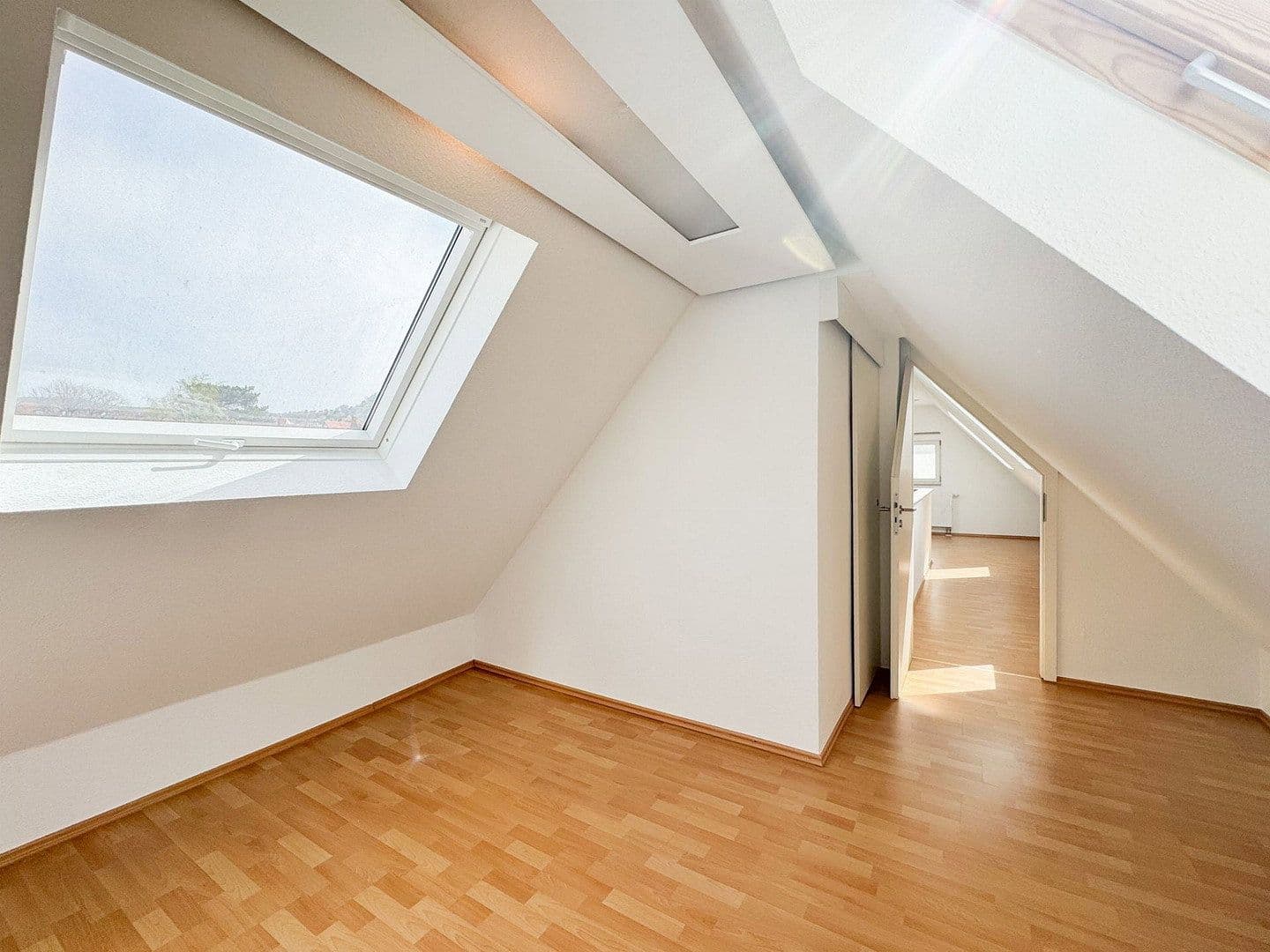 2 bedroom with open-plan kitchen flat for sale, 94 m², Stuttgart, Baden-Württemberg 2 bedroom with open-plan kitchen flat for sale, 94 m², Stuttgart, Baden-Württemberg
