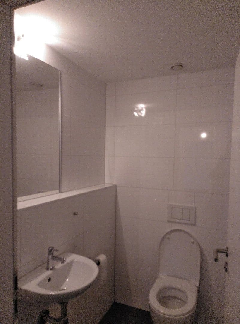 1 bedroom with open-plan kitchen flat to rent, 95 m², Korntal-Münchingen, Baden-Württemberg 1 bedroom with open-plan kitchen flat to rent, 95 m², Korntal-Münchingen, Baden-Württemberg