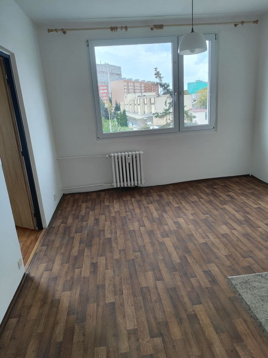 1 bedroom flat to rent, 36 m², Dřínovská, Chomutov, Ústecký Region 1 bedroom flat to rent, 36 m², Dřínovská, Chomutov, Ústecký Region