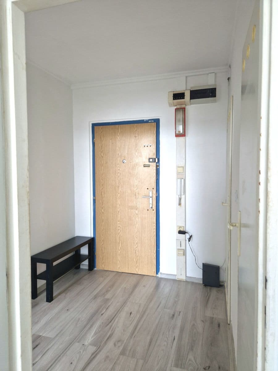1 bedroom with open-plan kitchen flat for sale, 40 m², Makovského, Prague, Prague 1 bedroom with open-plan kitchen flat for sale, 40 m², Makovského, Prague, Prague