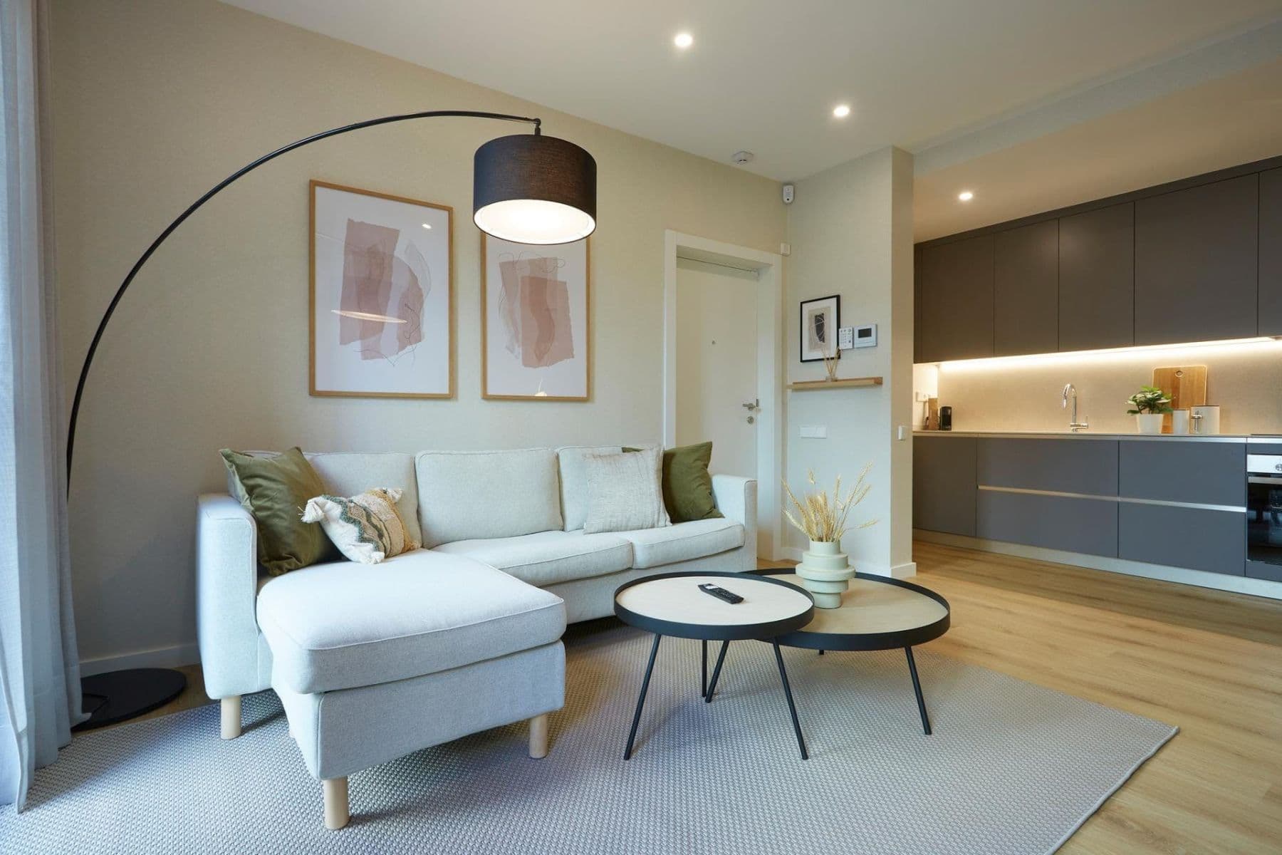 2 bedroom flat to rent, 80 m², Pitterova, Prague, Prague 2 bedroom flat to rent, 80 m², Pitterova, Prague, Prague