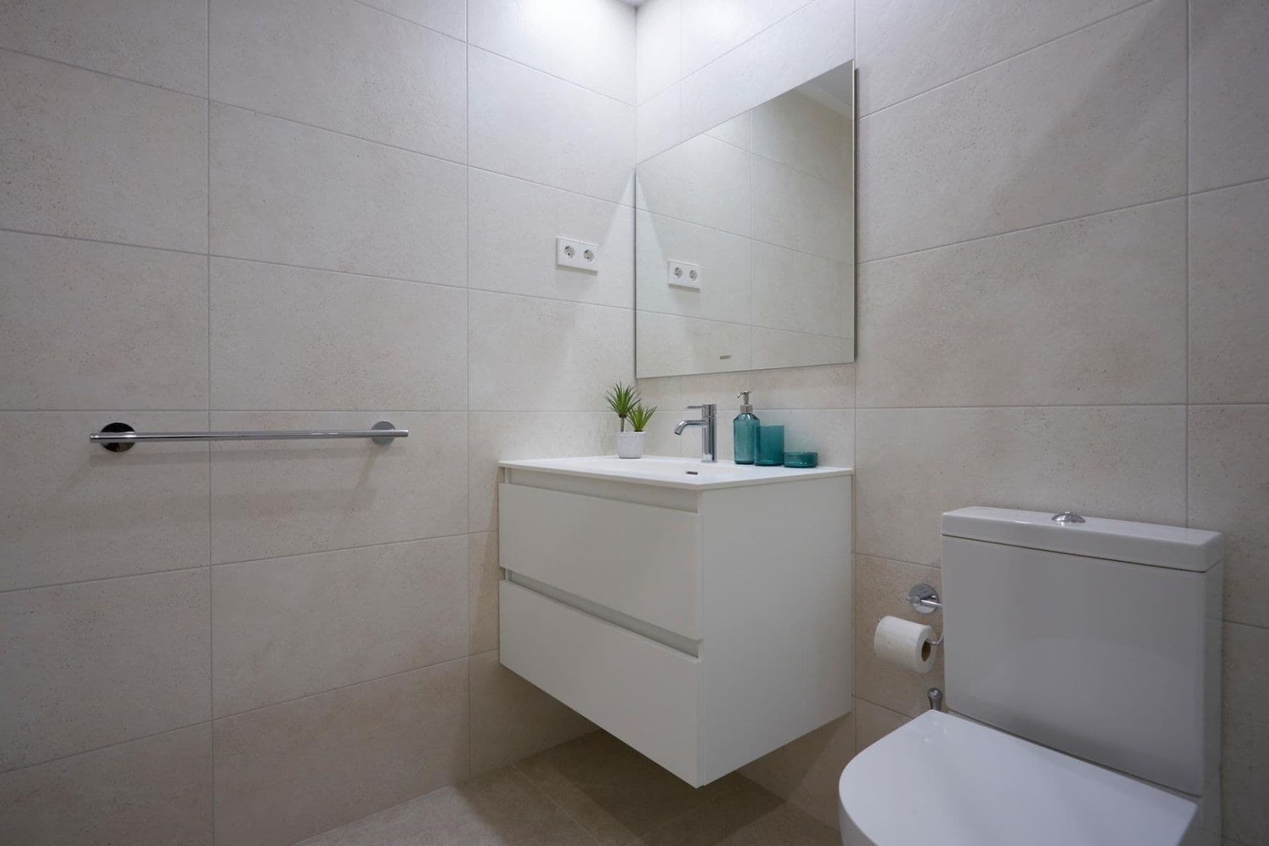 2 bedroom flat to rent, 80 m², Pitterova, Prague, Prague 2 bedroom flat to rent, 80 m², Pitterova, Prague, Prague