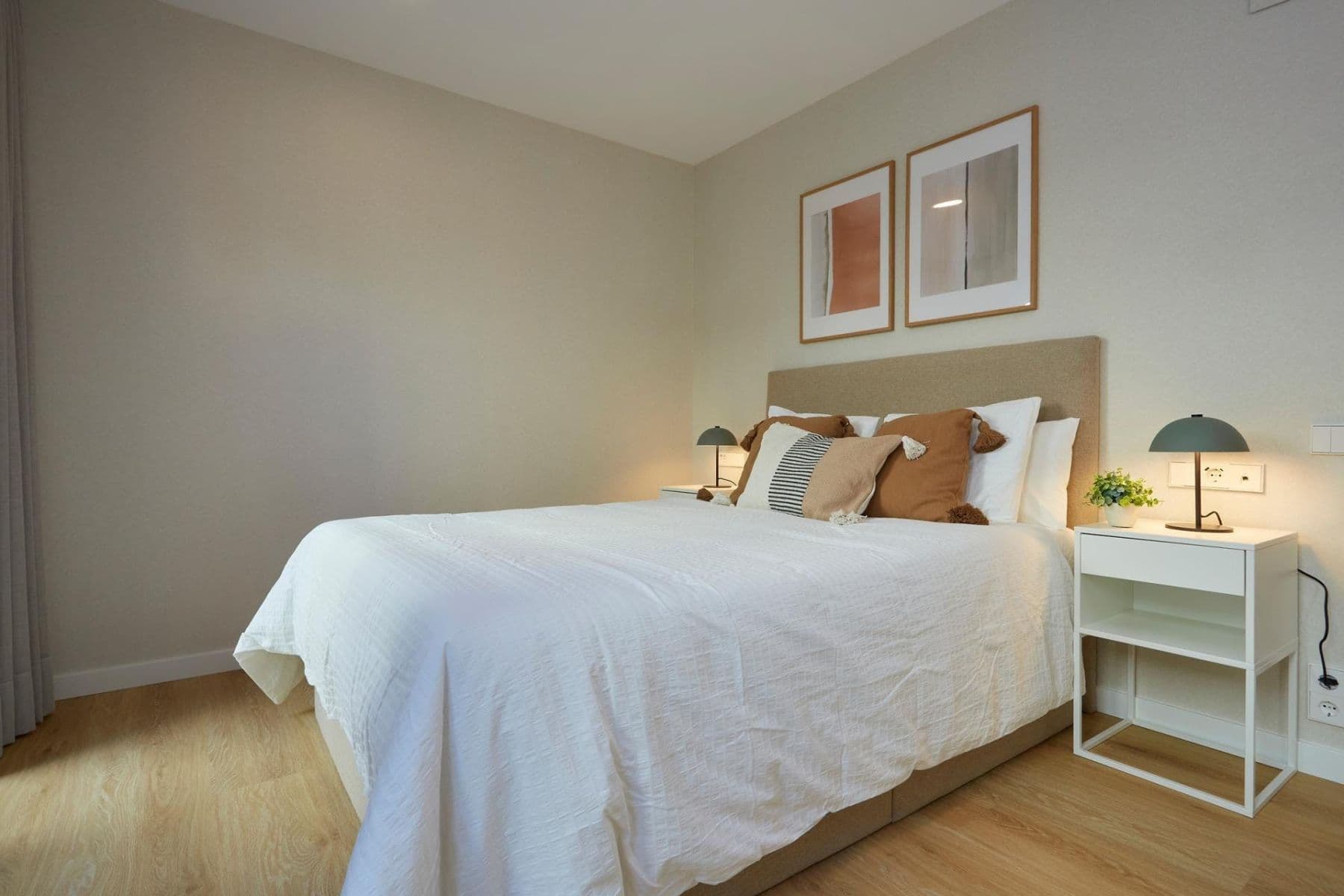 2 bedroom flat to rent, 80 m², Pitterova, Prague, Prague 2 bedroom flat to rent, 80 m², Pitterova, Prague, Prague