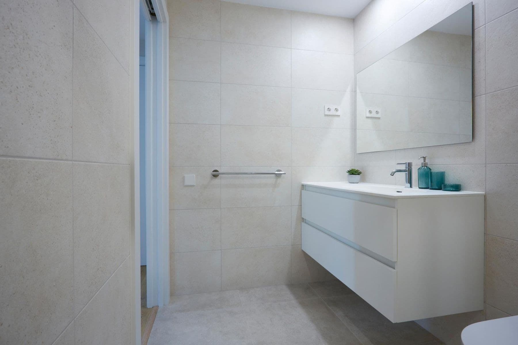 2 bedroom flat to rent, 80 m², Pitterova, Prague, Prague 2 bedroom flat to rent, 80 m², Pitterova, Prague, Prague