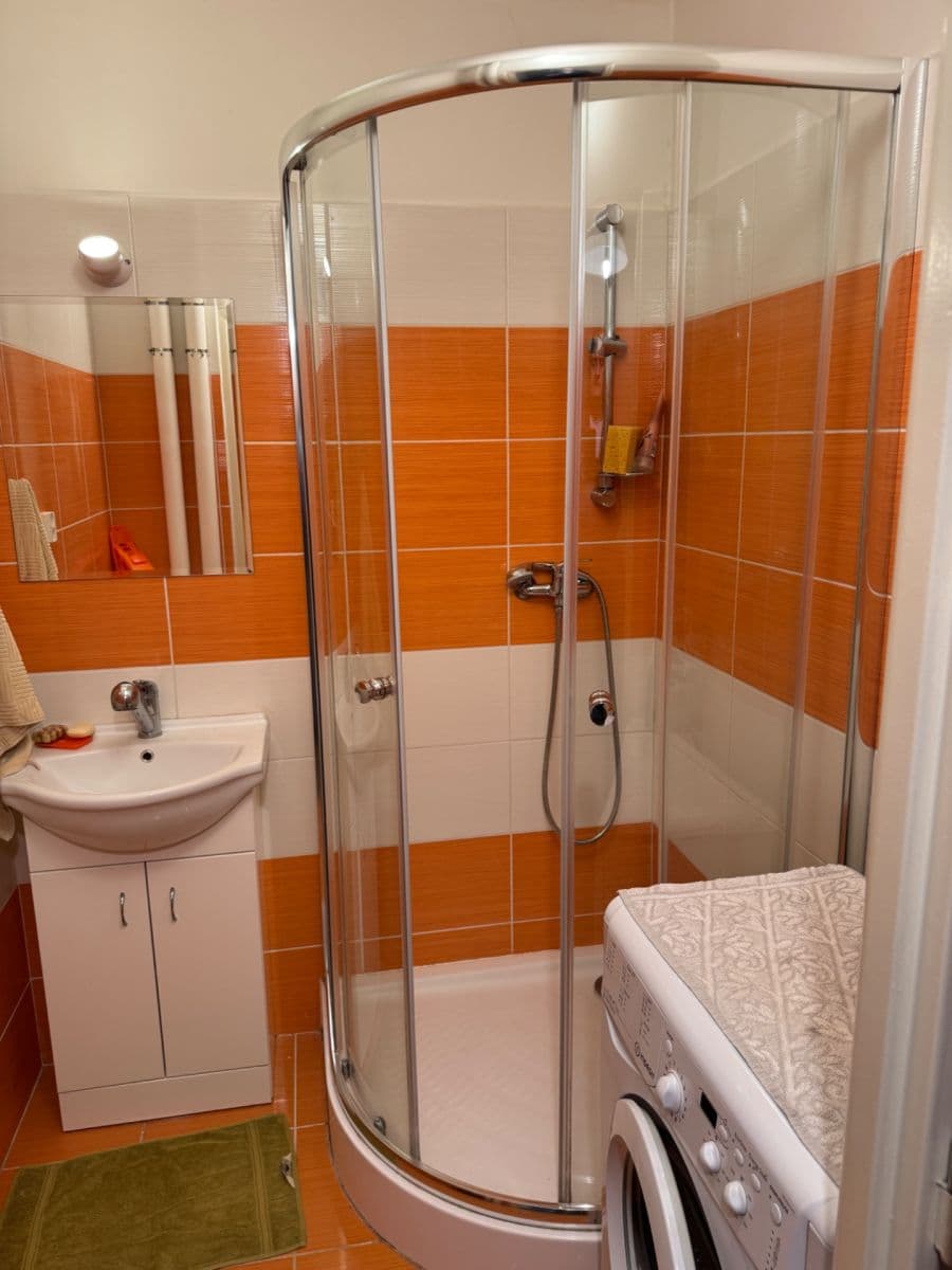 3 bedroom flat to rent, 72 m², Syrská, Prague, Prague 3 bedroom flat to rent, 72 m², Syrská, Prague, Prague