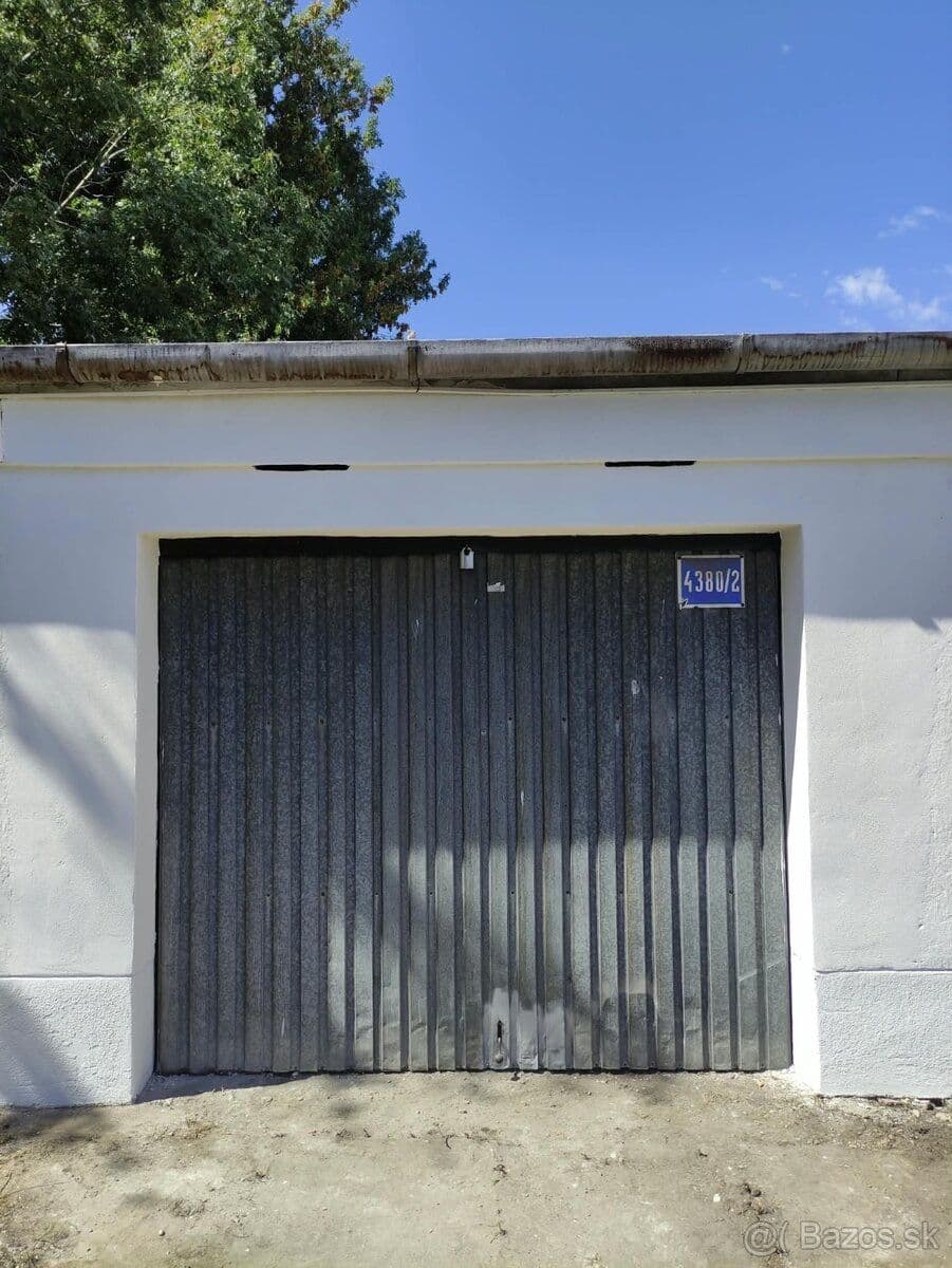 garage for sale, 19 m², Gašparíkova, Ružinov, Bratislavský Region garage for sale, 19 m², Gašparíkova, Ružinov, Bratislavský Region