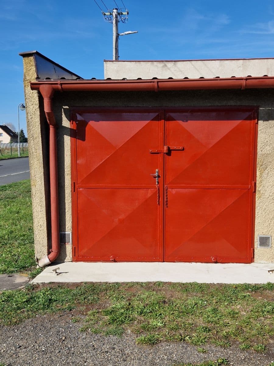 garage to rent, 21 m², Budovatelská, Františkovy Lázně, Karlovarský Region garage to rent, 21 m², Budovatelská, Františkovy Lázně, Karlovarský Region