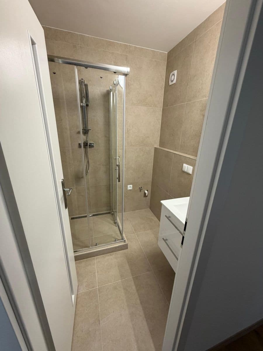 2 bedroom with open-plan kitchen flat for sale, 71 m², Breitcetlova, Prague, Prague 2 bedroom with open-plan kitchen flat for sale, 71 m², Breitcetlova, Prague, Prague