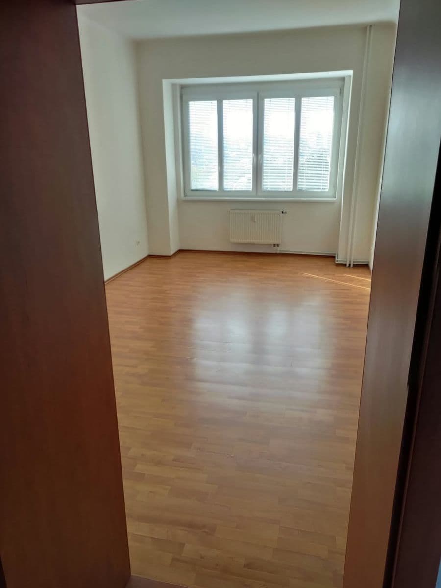2 bedroom with open-plan kitchen flat to rent, 74 m², Jihlavská, Prague, Prague 2 bedroom with open-plan kitchen flat to rent, 74 m², Jihlavská, Prague, Prague
