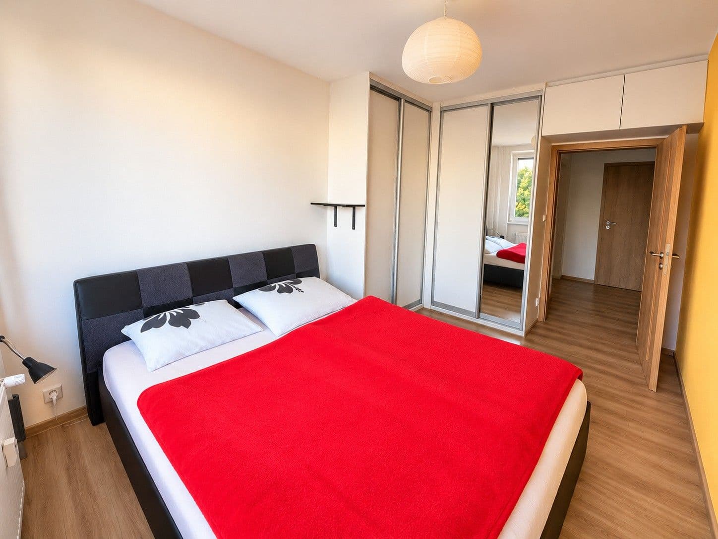 3 bedroom with open-plan kitchen flat to rent, 80 m², Petržílkova, Prague, Prague 3 bedroom with open-plan kitchen flat to rent, 80 m², Petržílkova, Prague, Prague