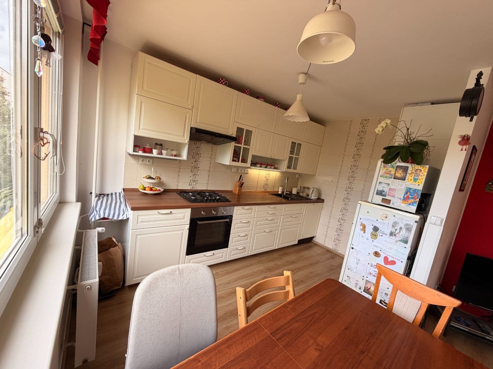3 bedroom with open-plan kitchen flat to rent, 80 m², Petržílkova, Prague, Prague 3 bedroom with open-plan kitchen flat to rent, 80 m², Petržílkova, Prague, Prague