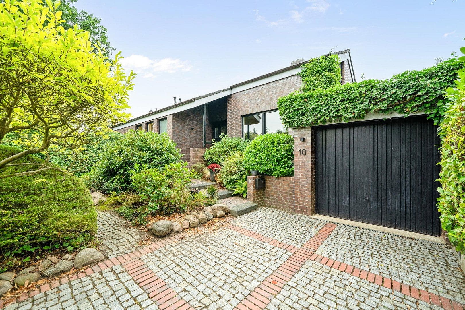 house for sale, 266 m², Blautannenweg 10, Wentorf bei Hamburg, Schleswig-Holstein house for sale, 266 m², Blautannenweg 10, Wentorf bei Hamburg, Schleswig-Holstein