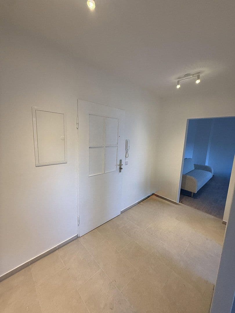Studio flat to rent, 33 m², Forstr. 93, Stuttgart, Baden-Württemberg Studio flat to rent, 33 m², Forstr. 93, Stuttgart, Baden-Württemberg