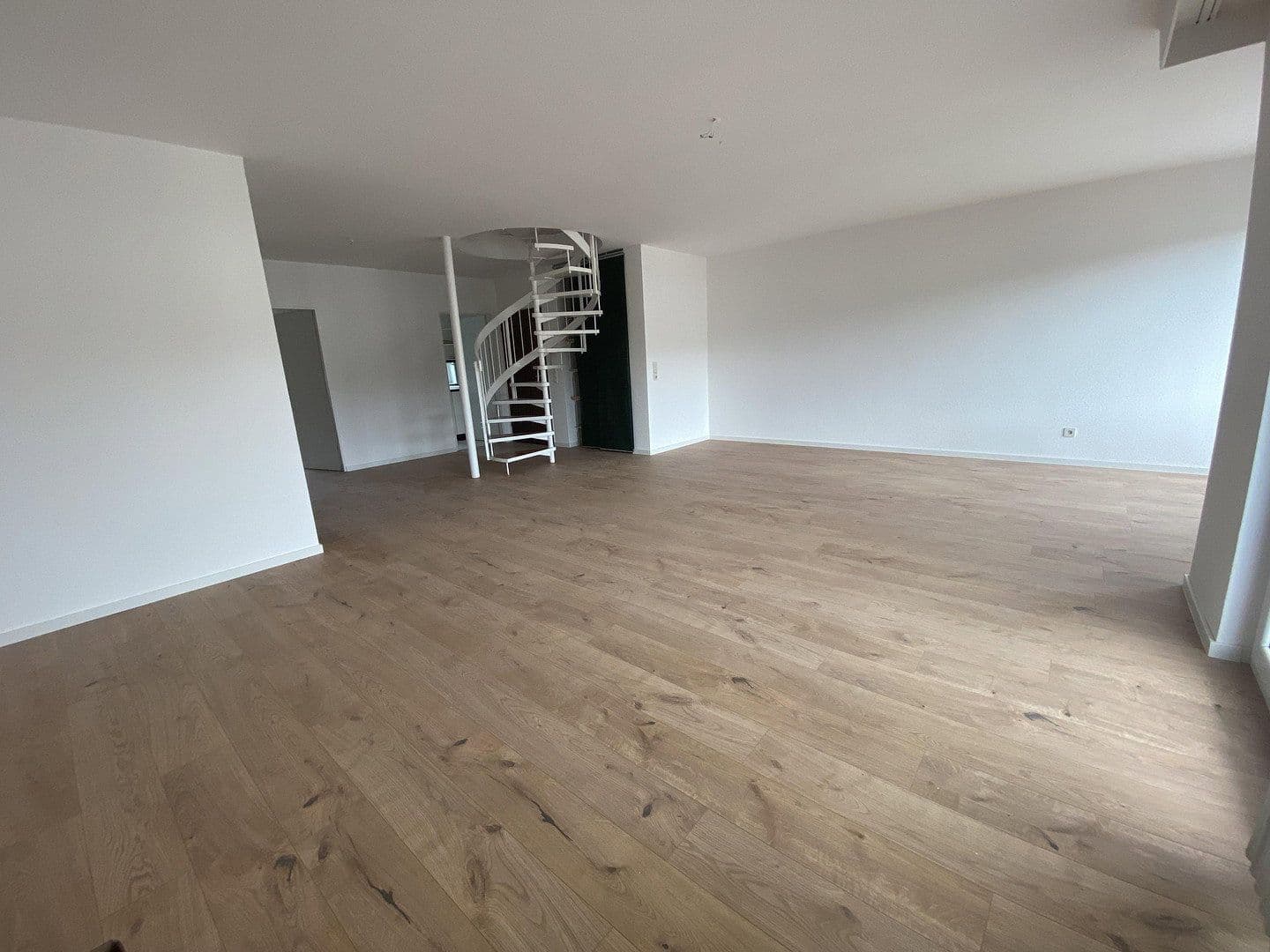 4 bedroom flat to rent, 100 m², Bellenstrasse 68, Mannheim, Baden-Württemberg 4 bedroom flat to rent, 100 m², Bellenstrasse 68, Mannheim, Baden-Württemberg