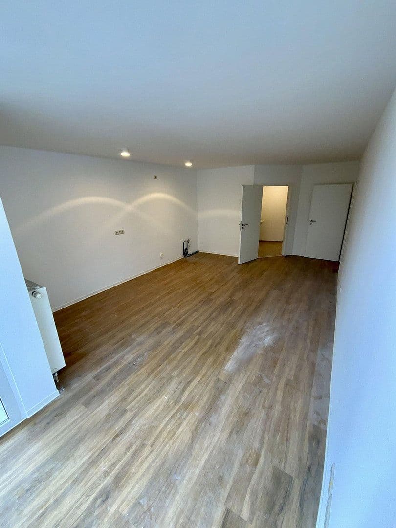 3 bedroom with open-plan kitchen flat to rent, 137 m², Demmeringstr. 9, Leipzig, Saxony 3 bedroom with open-plan kitchen flat to rent, 137 m², Demmeringstr. 9, Leipzig, Saxony