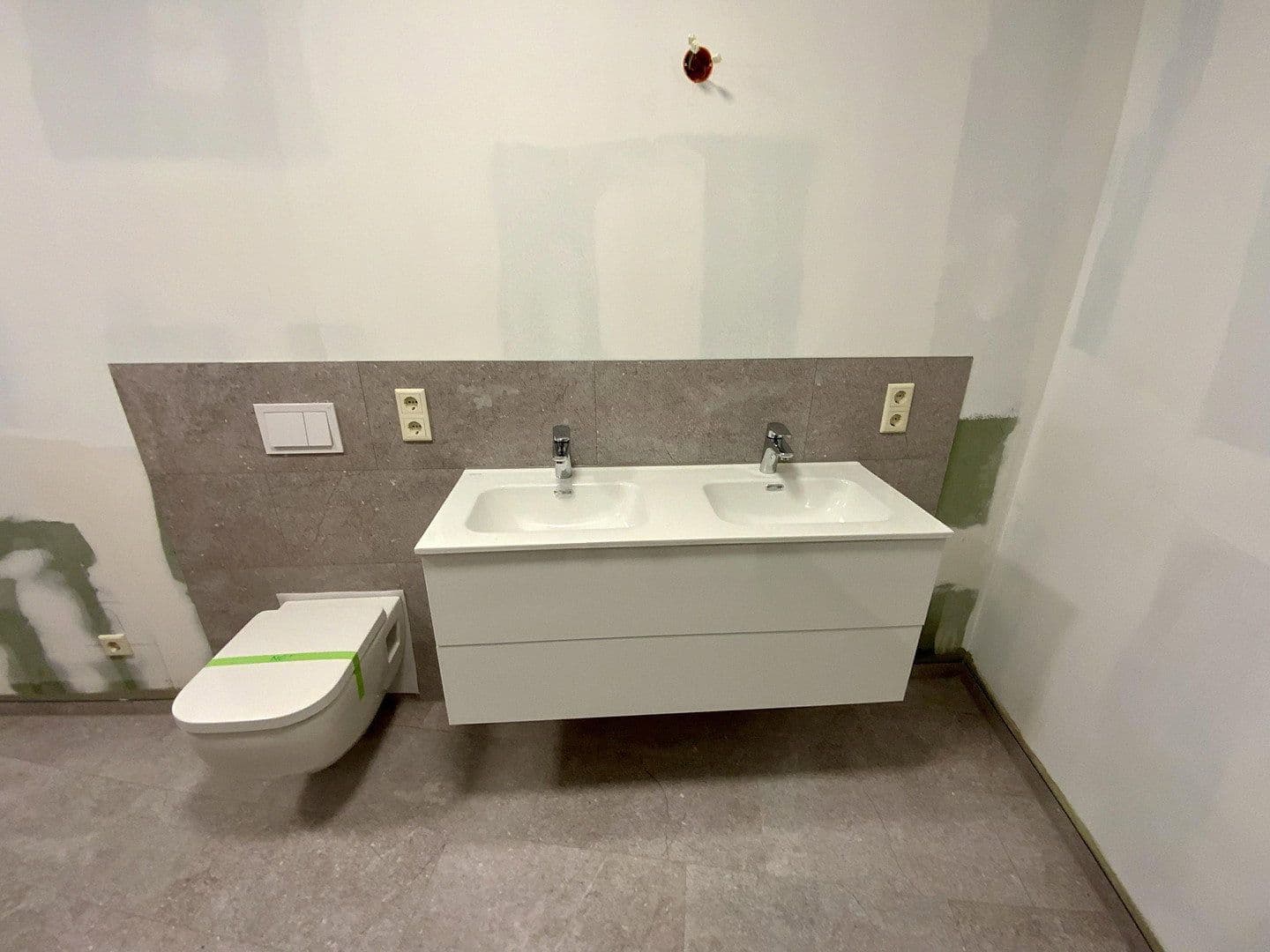 3 bedroom with open-plan kitchen flat to rent, 137 m², Demmeringstr. 9, Leipzig, Saxony 3 bedroom with open-plan kitchen flat to rent, 137 m², Demmeringstr. 9, Leipzig, Saxony