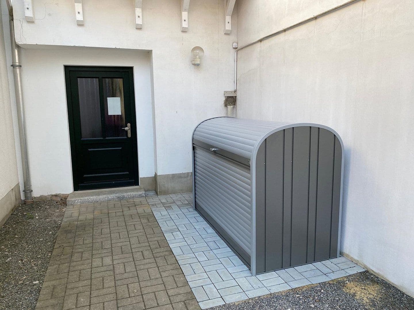 1 bedroom with open-plan kitchen flat to rent, 95 m², Innere Plauensche Str.21, Zwickau, Saxony 1 bedroom with open-plan kitchen flat to rent, 95 m², Innere Plauensche Str.21, Zwickau, Saxony