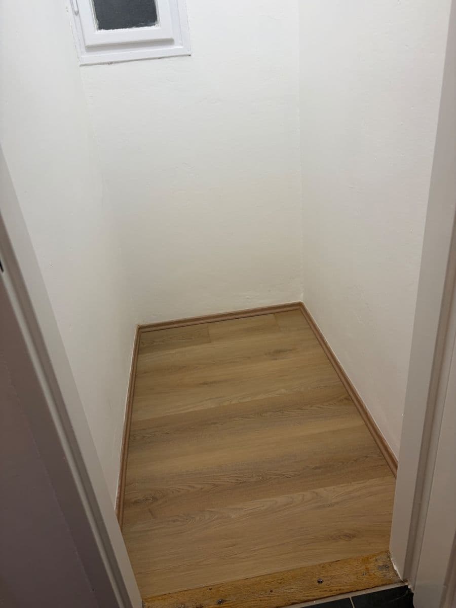 Small studio flat to rent, 31 m², Ondříčkova, Prague, Prague Small studio flat to rent, 31 m², Ondříčkova, Prague, Prague