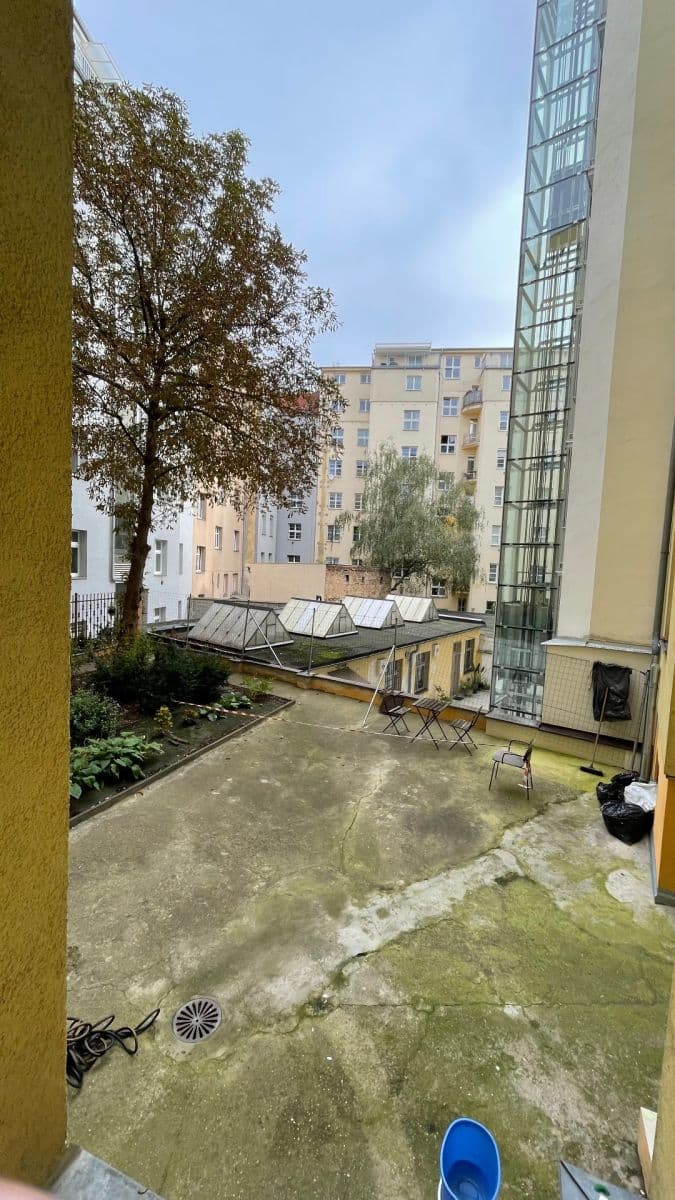 2 bedroom flat to rent, 37 m², Jaurisova, Prague, Prague 2 bedroom flat to rent, 37 m², Jaurisova, Prague, Prague