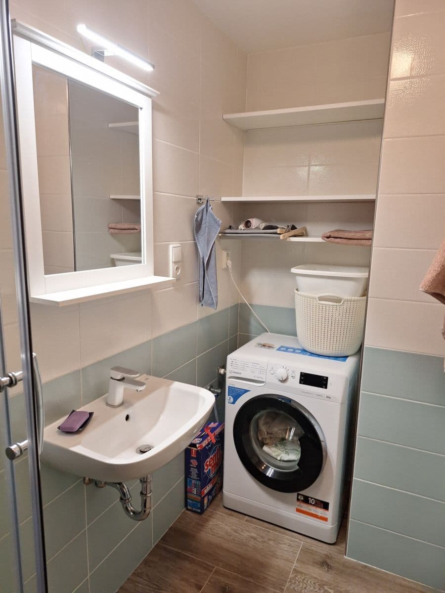 2 bedroom with open-plan kitchen flat to rent, 62 m², Trachtova, Prague, Prague 2 bedroom with open-plan kitchen flat to rent, 62 m², Trachtova, Prague, Prague