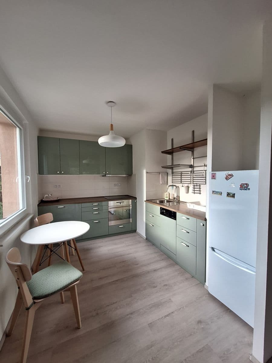 2 bedroom with open-plan kitchen flat to rent, 62 m², Trachtova, Prague, Prague 2 bedroom with open-plan kitchen flat to rent, 62 m², Trachtova, Prague, Prague