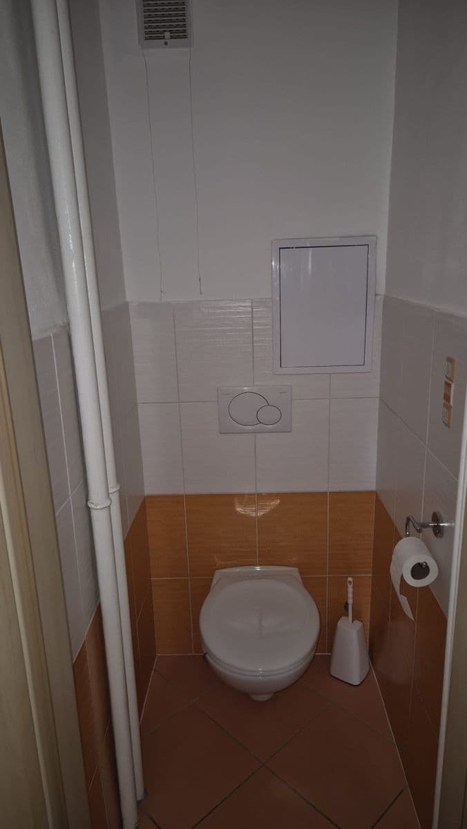2 bedroom flat to rent, 54 m², Moskevská, Kladno, Středočeský Region 2 bedroom flat to rent, 54 m², Moskevská, Kladno, Středočeský Region