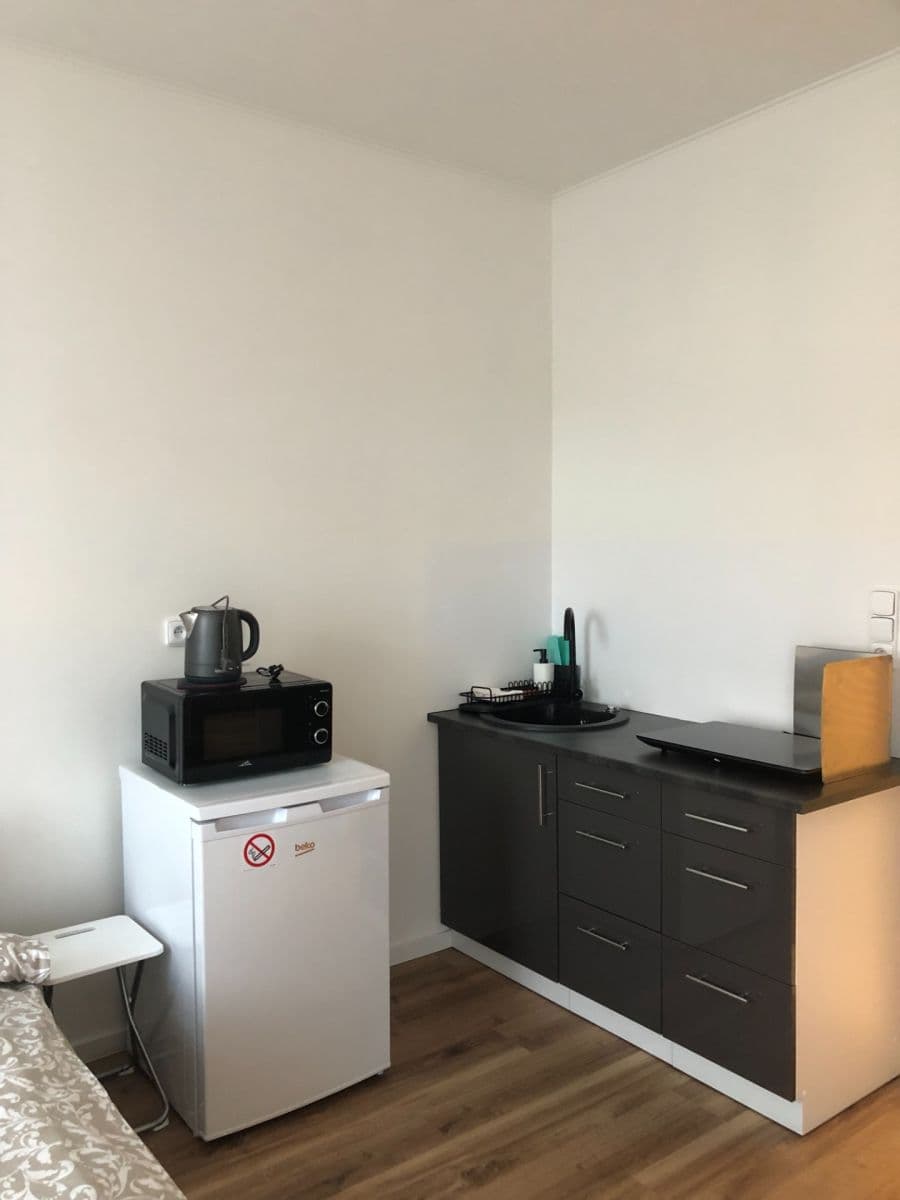 Small studio flat to rent, 34 m², Bělohorská, Prague, Prague Small studio flat to rent, 34 m², Bělohorská, Prague, Prague