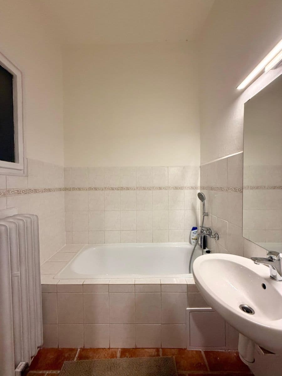 Studio flat to rent, 32 m², Slezská, Prague, Prague Studio flat to rent, 32 m², Slezská, Prague, Prague