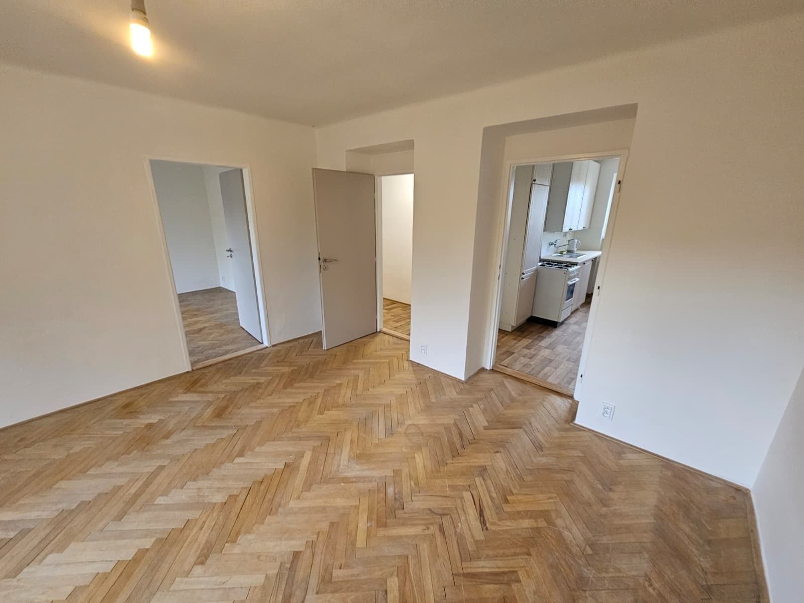 2 bedroom flat to rent, 55 m², Houdova, Prague, Prague 2 bedroom flat to rent, 55 m², Houdova, Prague, Prague