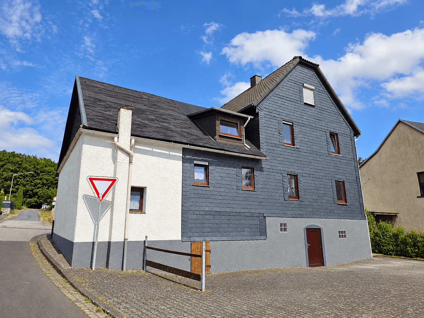 house to rent, 143 m², Bindweider Straße 5, Malberg, Rhineland-Palatinate house to rent, 143 m², Bindweider Straße 5, Malberg, Rhineland-Palatinate