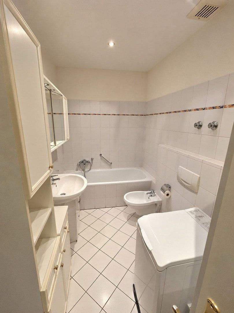 3 bedroom flat to rent, 79 m², Hoffmannstraße 30, Chemnitz, Saxony 3 bedroom flat to rent, 79 m², Hoffmannstraße 30, Chemnitz, Saxony