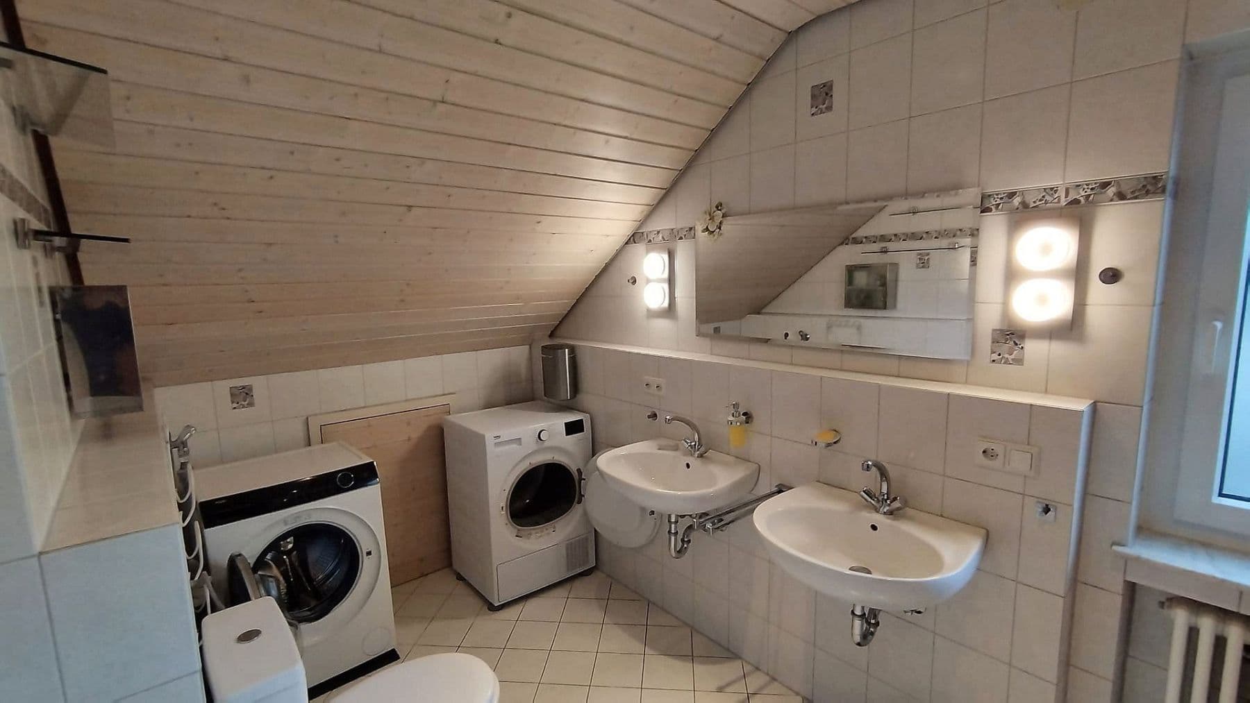 2 bedroom with open-plan kitchen flat to rent, 110 m², Ammerbuch, Baden-Württemberg 2 bedroom with open-plan kitchen flat to rent, 110 m², Ammerbuch, Baden-Württemberg