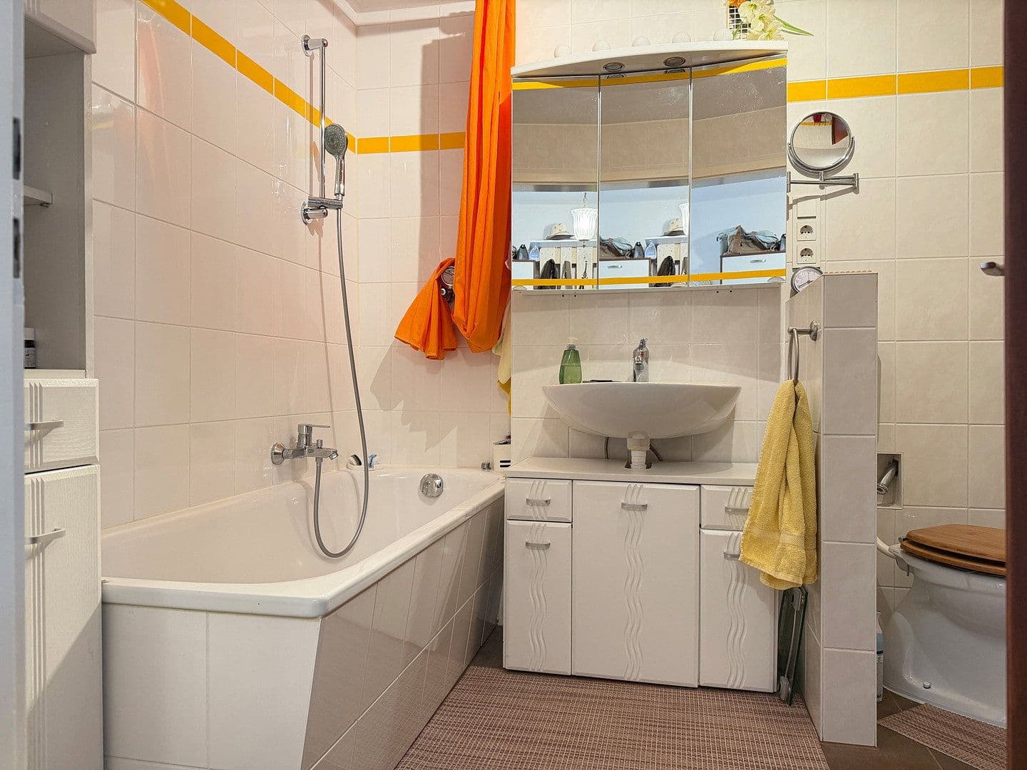 2 bedroom with open-plan kitchen flat for sale, 81 m², Schulstr. 2, Unterhaching, Bavaria 2 bedroom with open-plan kitchen flat for sale, 81 m², Schulstr. 2, Unterhaching, Bavaria