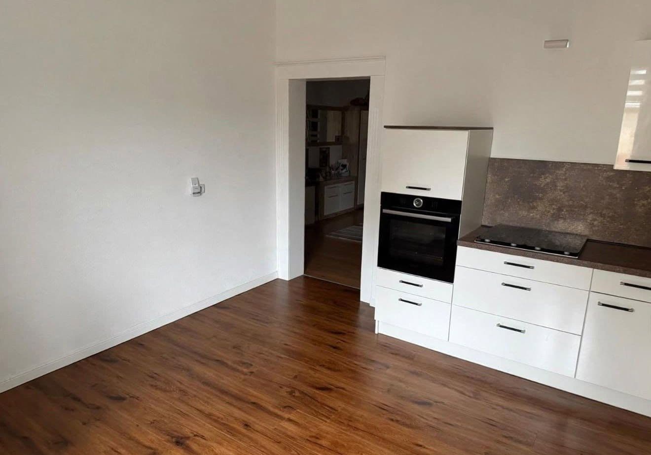 4 bedroom flat to rent, 112 m², Paul-Seydel-Str. 20, Limbach-Oberfrohna, Saxony 4 bedroom flat to rent, 112 m², Paul-Seydel-Str. 20, Limbach-Oberfrohna, Saxony
