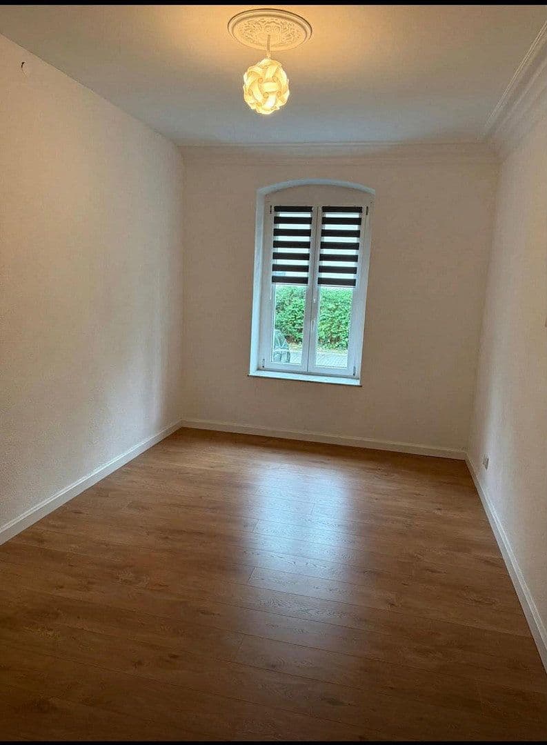 4 bedroom flat to rent, 112 m², Paul-Seydel-Str. 20, Limbach-Oberfrohna, Saxony 4 bedroom flat to rent, 112 m², Paul-Seydel-Str. 20, Limbach-Oberfrohna, Saxony