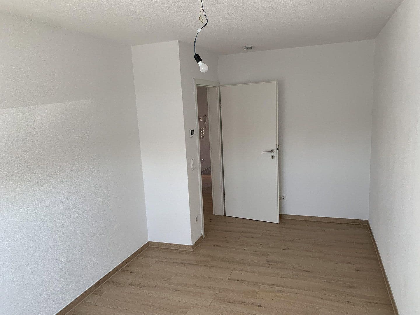 2 bedroom with open-plan kitchen flat to rent, 79 m², Schillerstraße 32, Eislingen/Fils, Baden-Württemberg 2 bedroom with open-plan kitchen flat to rent, 79 m², Schillerstraße 32, Eislingen/Fils, Baden-Württemberg