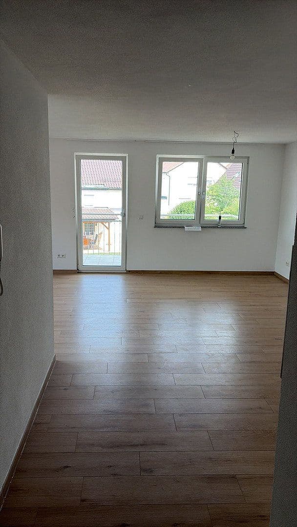 2 bedroom with open-plan kitchen flat to rent, 79 m², Schillerstraße 32, Eislingen/Fils, Baden-Württemberg 2 bedroom with open-plan kitchen flat to rent, 79 m², Schillerstraße 32, Eislingen/Fils, Baden-Württemberg