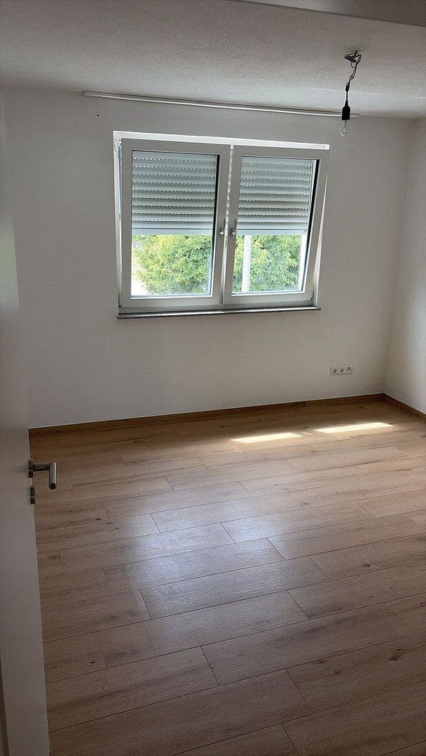 2 bedroom with open-plan kitchen flat to rent, 79 m², Schillerstraße 32, Eislingen/Fils, Baden-Württemberg 2 bedroom with open-plan kitchen flat to rent, 79 m², Schillerstraße 32, Eislingen/Fils, Baden-Württemberg